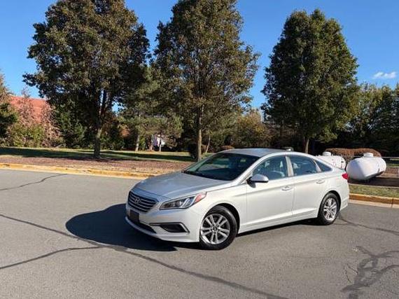 HYUNDAI SONATA 2016 5NPE24AF9GH365039 image HYUNDAI SONATA 2016 5NPE24AF9GH365039 image