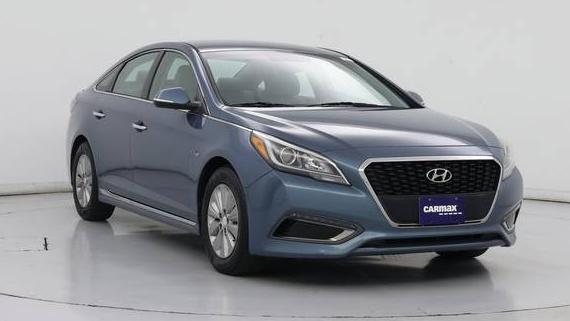 HYUNDAI SONATA 2016 KMHE24L17GA039700 image