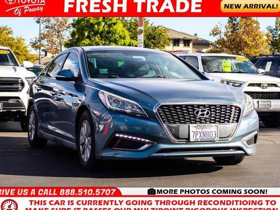 HYUNDAI SONATA 2016 KMHE24L14GA030324 image
