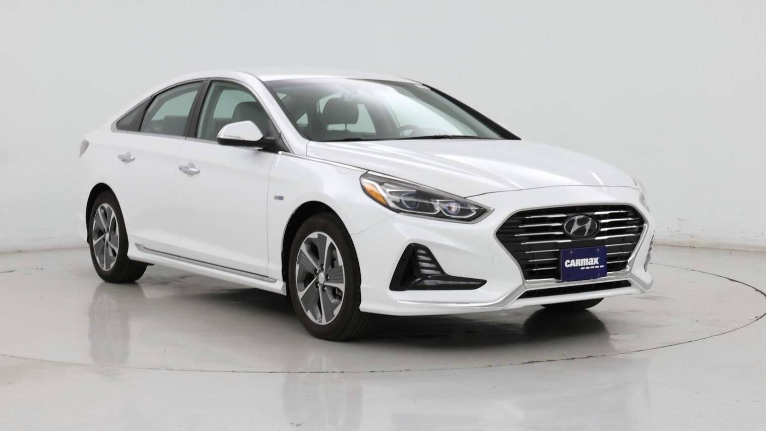 HYUNDAI SONATA 2016 KMHE24L12GA023582 image