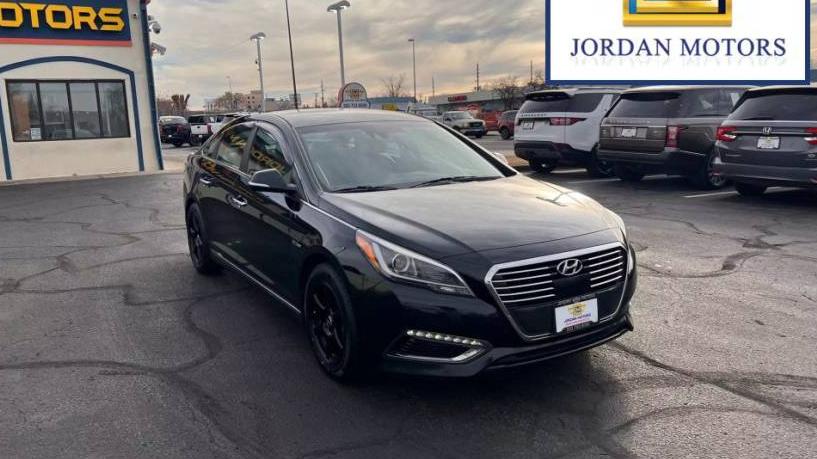 HYUNDAI SONATA 2016 KMHE54L21GA036825 image