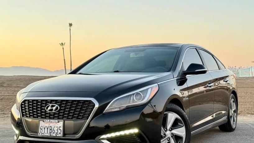 HYUNDAI SONATA 2016 KMHE34L13GA014502 image