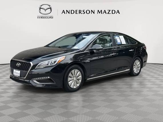 HYUNDAI SONATA 2016 KMHE24L18GA014997 image
