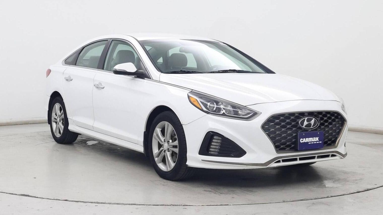 HYUNDAI SONATA 2019 5NPE34AF2KH734216 image