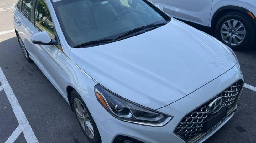 HYUNDAI SONATA 2019 5NPE34AF7KH801456 image