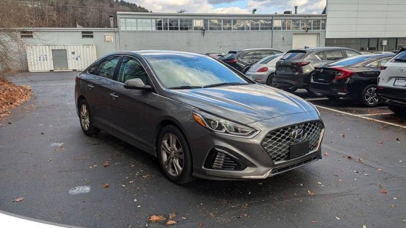 HYUNDAI SONATA 2019 5NPE34AF9KH774308 image