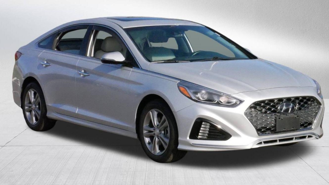 HYUNDAI SONATA 2019 5NPE34AF8KH772758 image