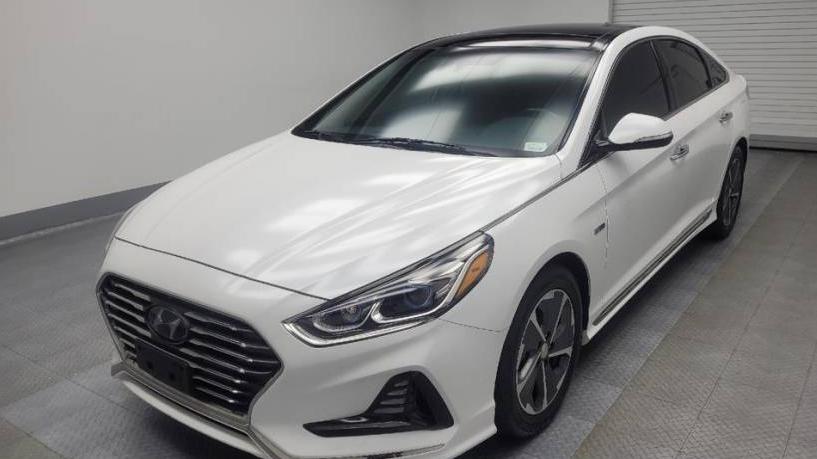 HYUNDAI SONATA 2019 KMHE34L35KA093147 image