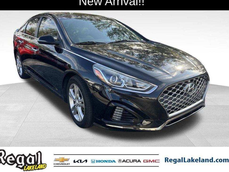 HYUNDAI SONATA 2019 5NPE34AF4KH771090 image