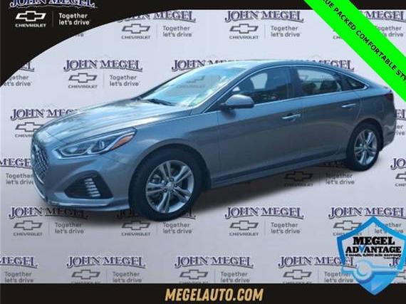 HYUNDAI SONATA 2019 5NPE34AF1KH813845 image