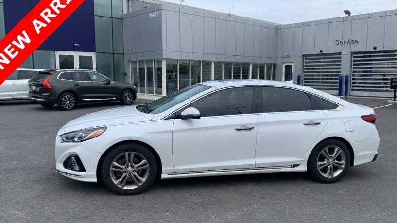 HYUNDAI SONATA 2019 5NPE34AF1KH793693 image