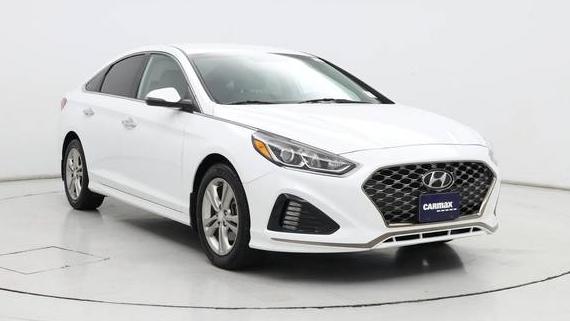 HYUNDAI SONATA 2019 5NPE34AF1KH740461 image