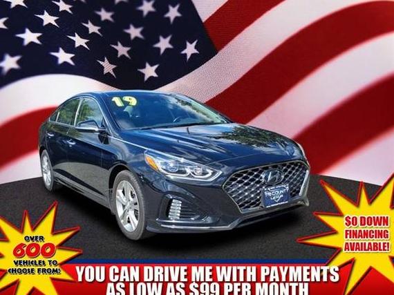 HYUNDAI SONATA 2019 5NPE34AF2KH786526 image