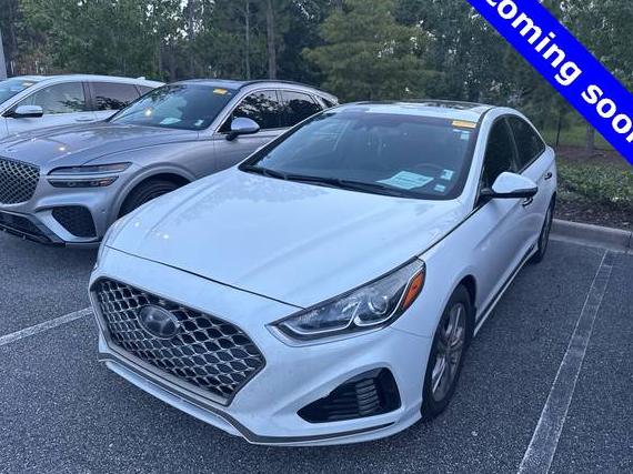 HYUNDAI SONATA 2019 5NPE34AF8KH803670 image