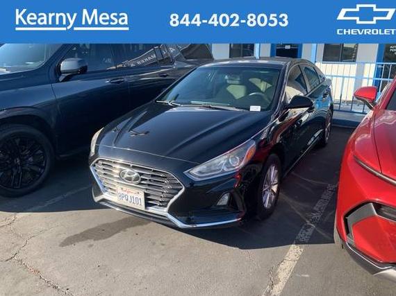 HYUNDAI SONATA 2019 5NPE24AF8KH749032 image HYUNDAI SONATA 2019 5NPE24AF8KH749032 image