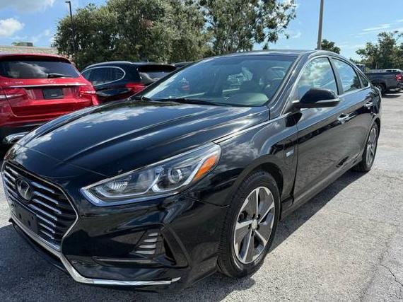 HYUNDAI SONATA 2019 KMHE14L27KA092742 image HYUNDAI SONATA 2019 KMHE14L27KA092742 image