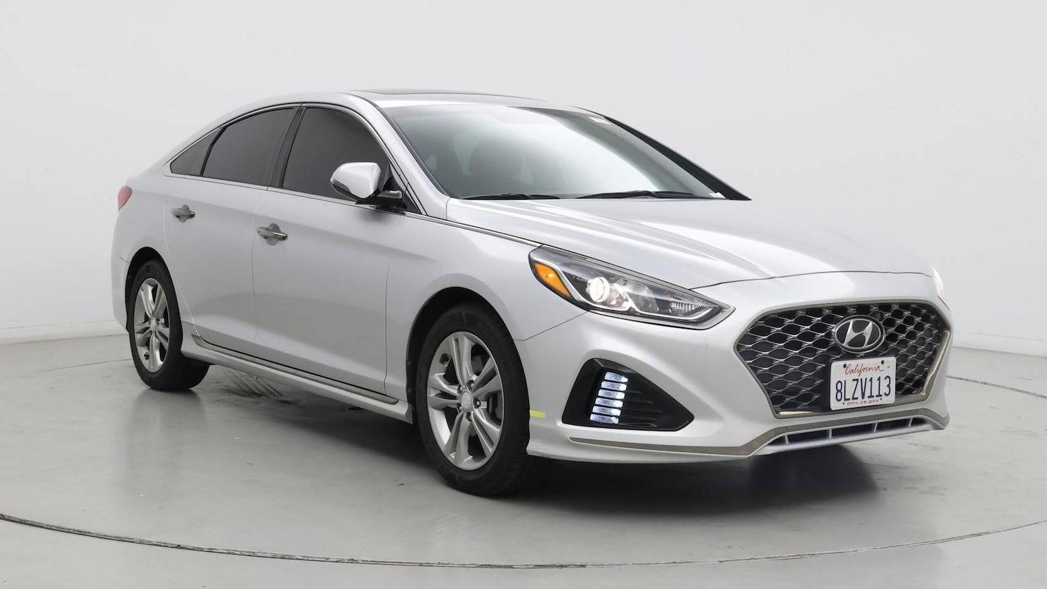 HYUNDAI SONATA 2019 5NPE34AF3KH816102 image