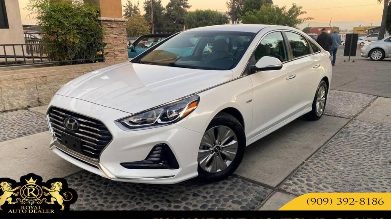 HYUNDAI SONATA 2019 KMHE24L3XKA088836 image