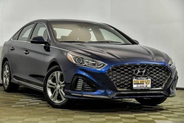 HYUNDAI SONATA 2019 5NPE34AF8KH821327 image