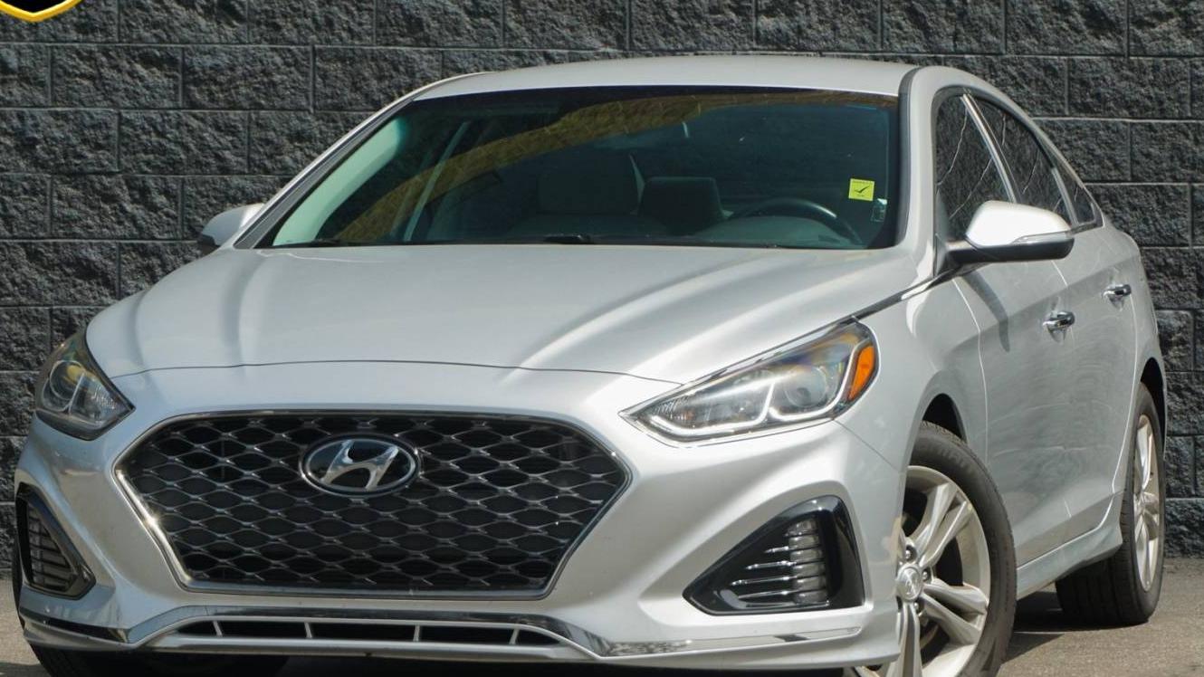 HYUNDAI SONATA 2019 5NPE34AF9KH803886 image