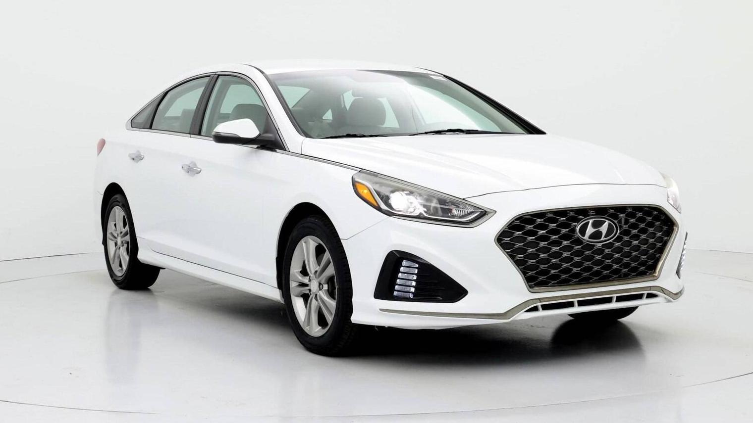 HYUNDAI SONATA 2019 5NPE34AF3KH750277 image