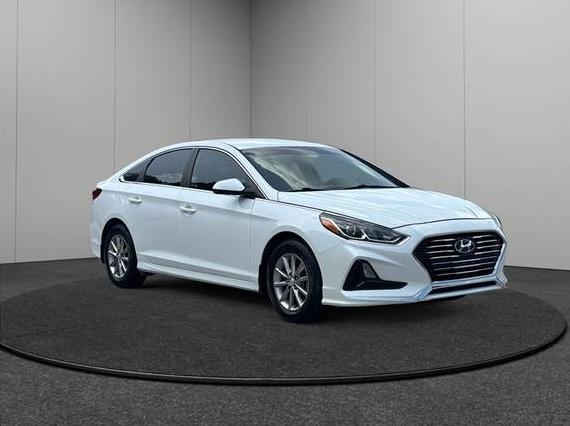 HYUNDAI SONATA 2019 5NPE24AF2KH751424 image