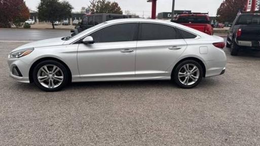 HYUNDAI SONATA 2019 5NPE34AF4KH744150 image