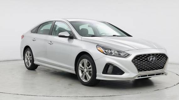 HYUNDAI SONATA 2019 5NPE34AF0KH745280 image