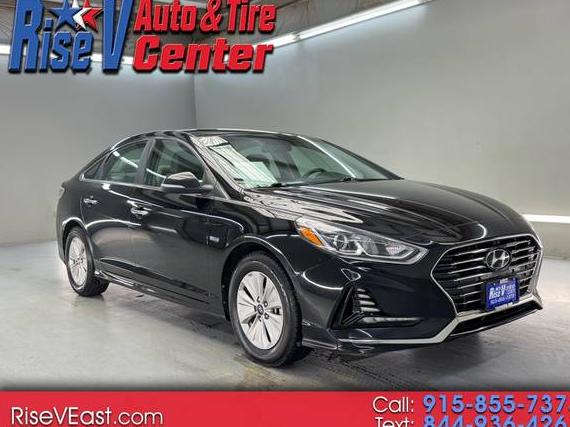 HYUNDAI SONATA 2019 KMHE24L35KA090848 image