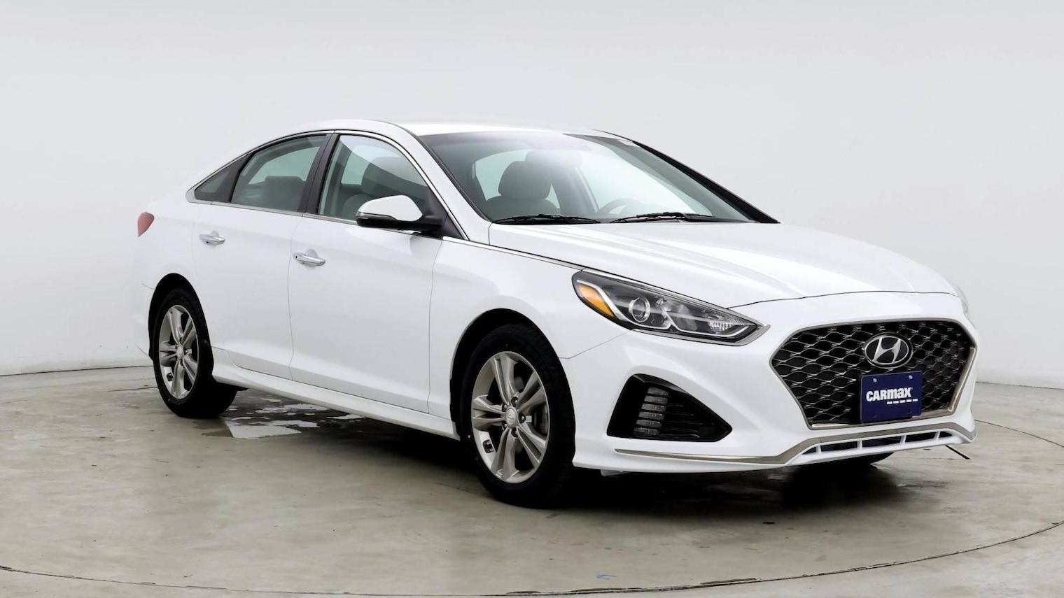 HYUNDAI SONATA 2019 5NPE34AF0KH821371 image