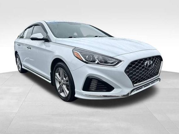HYUNDAI SONATA 2019 5NPE34AF5KH735442 image