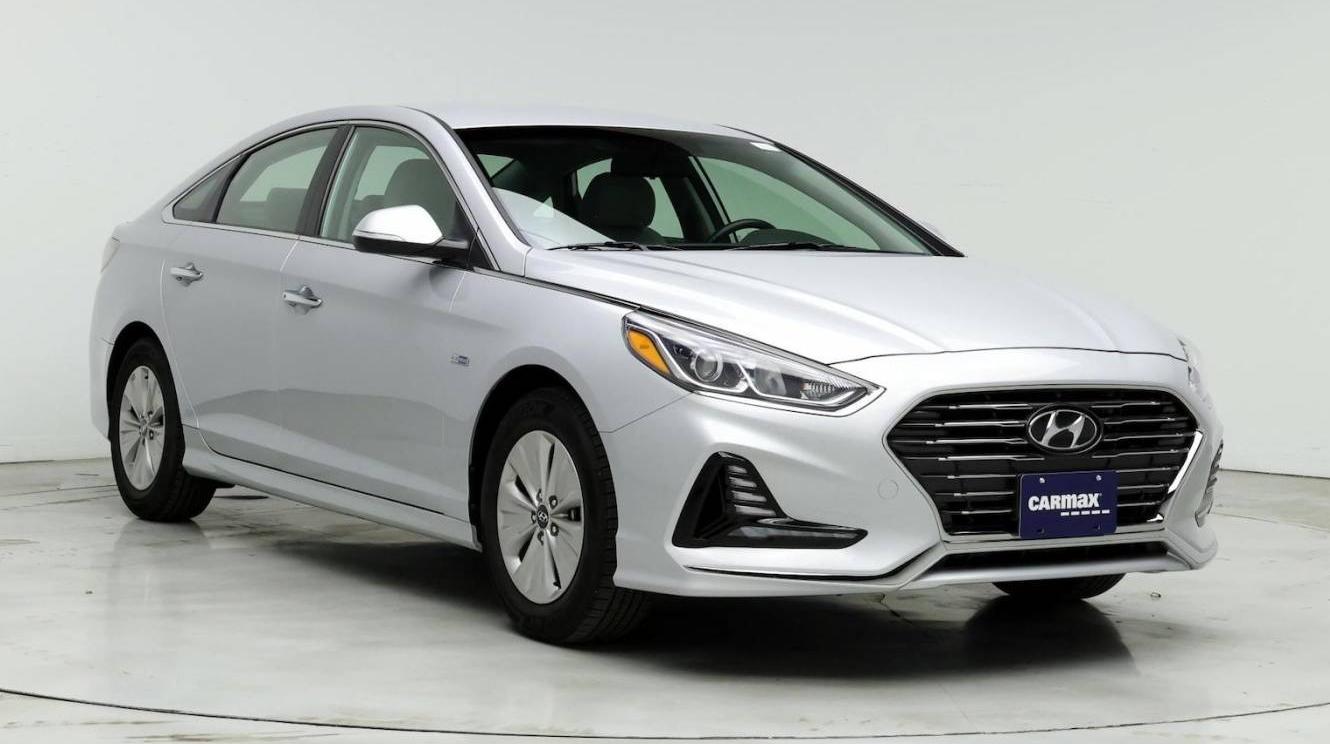 HYUNDAI SONATA 2019 KMHE24L30KA090479 image