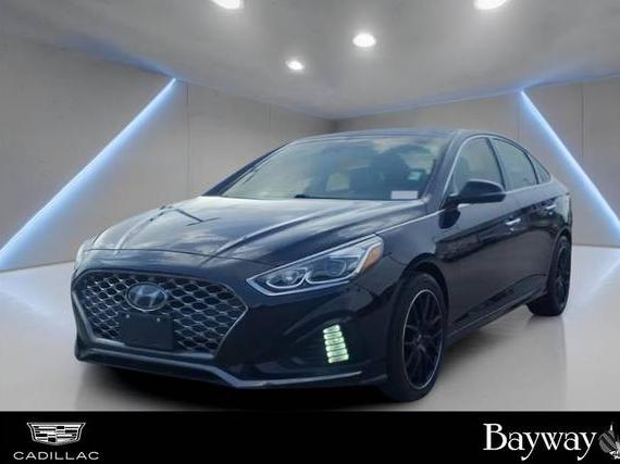 HYUNDAI SONATA 2019 5NPE34AF4KH772028 image