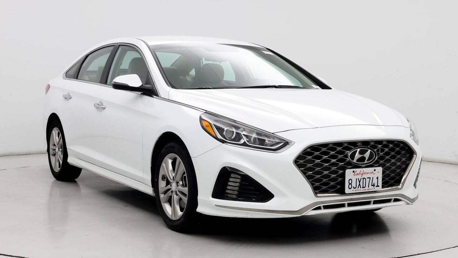 HYUNDAI SONATA 2019 5NPE34AF7KH740853 image