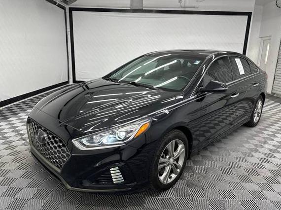 HYUNDAI SONATA 2019 5NPE34AF7KH821383 image