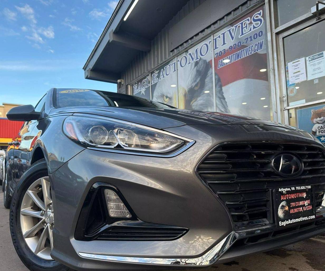 HYUNDAI SONATA 2019 5NPE24AF7KH788582 image