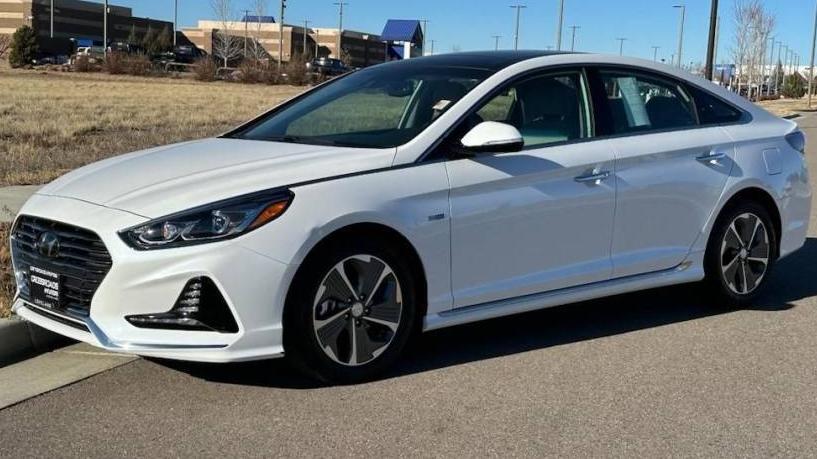 HYUNDAI SONATA 2019 KMHE34L30KA092181 image