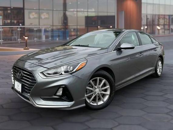 HYUNDAI SONATA 2018 5NPE24AF0JH631006 image