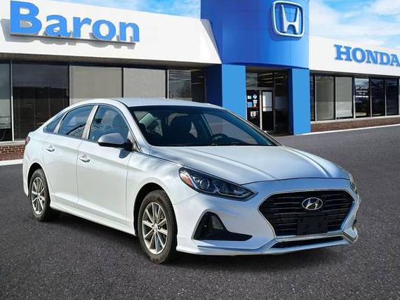 HYUNDAI SONATA 2018 5NPE24AF7JH647381 image HYUNDAI SONATA 2018 5NPE24AF7JH647381 image