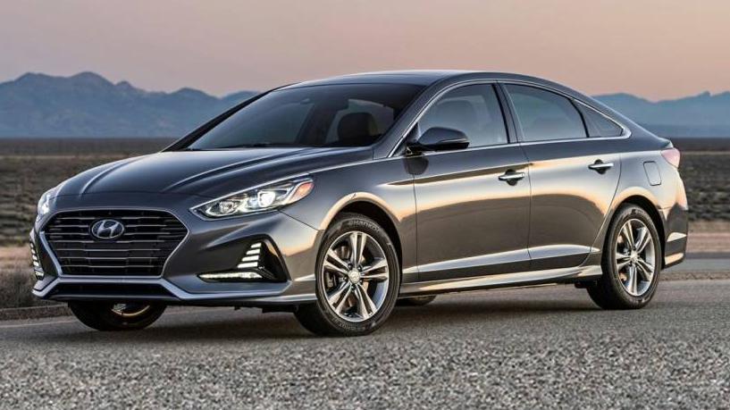 HYUNDAI SONATA 2018 5NPE34AF1JH719060 image