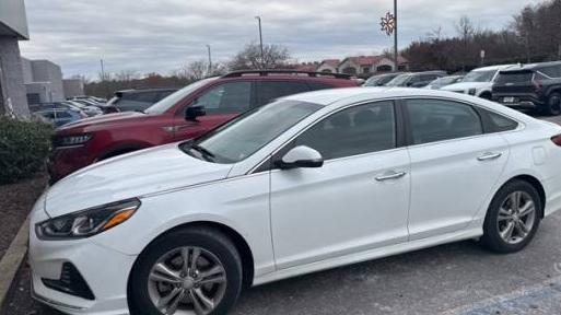 HYUNDAI SONATA 2018 5NPE34AF4JH670923 image