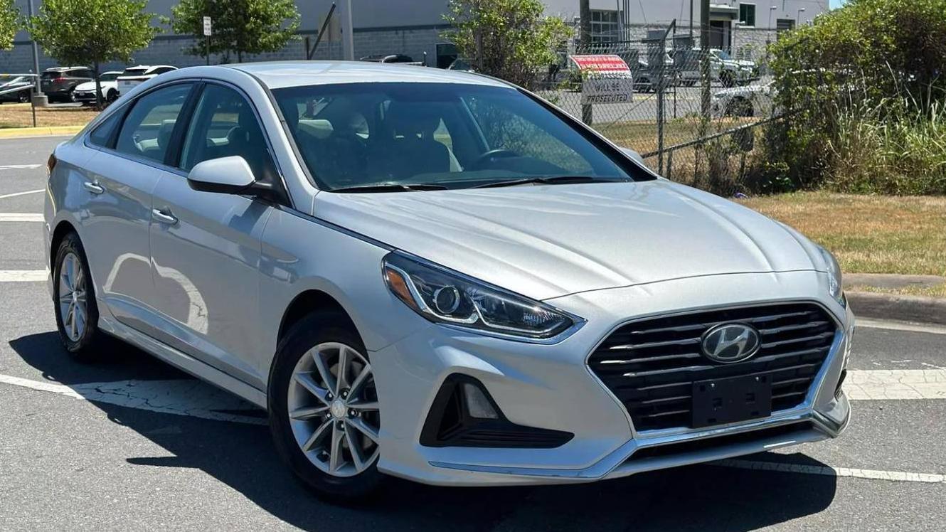 HYUNDAI SONATA 2018 5NPE24AF8JH617581 image