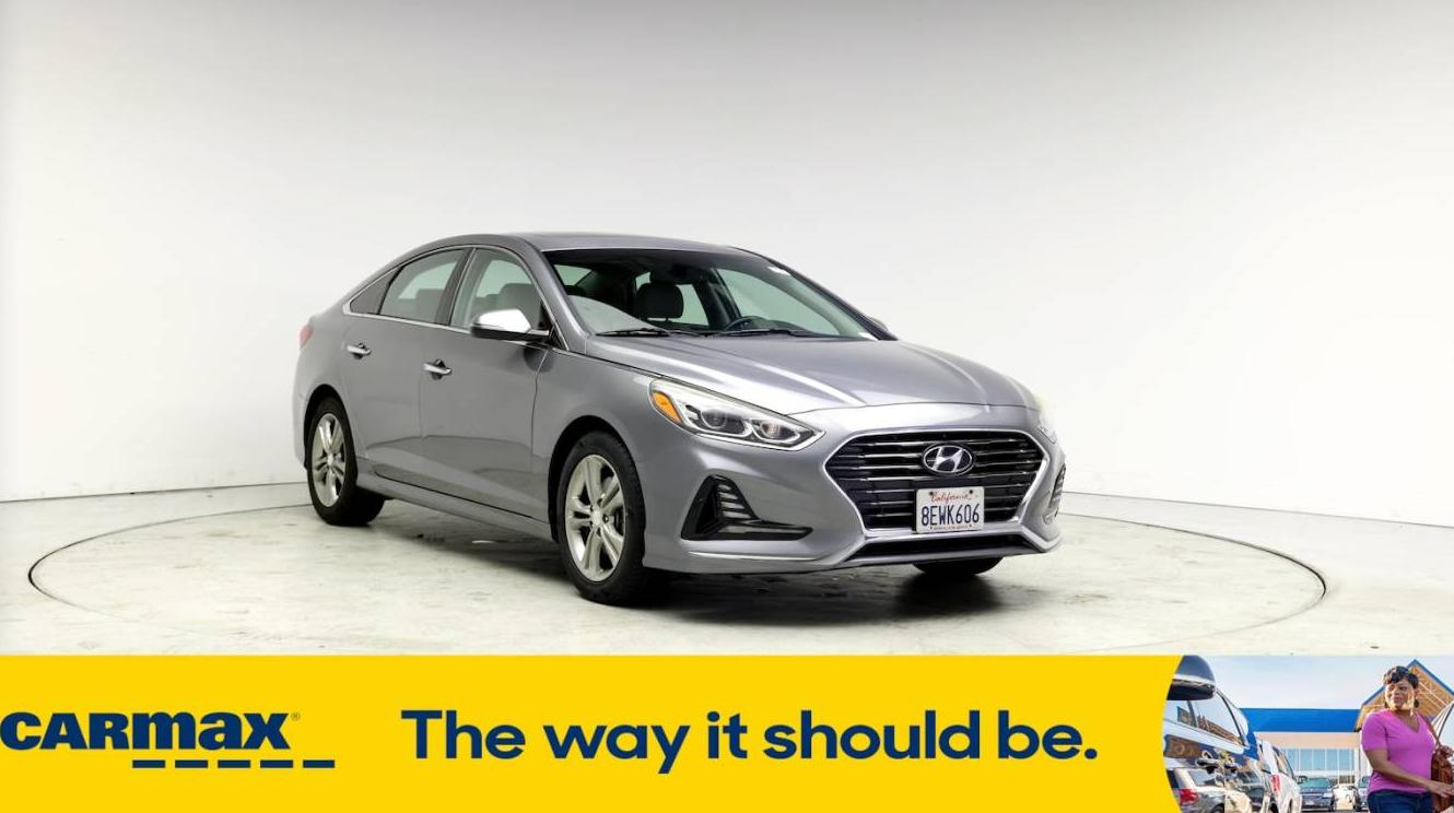 HYUNDAI SONATA 2018 5NPE34AF8JH695825 image