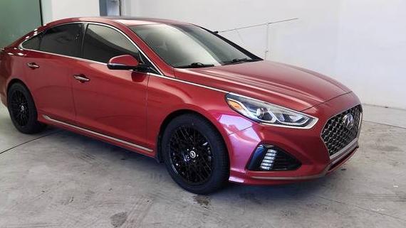 HYUNDAI SONATA 2018 5NPE34AF0JH661832 image