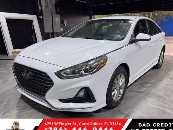 HYUNDAI SONATA 2018 5NPE24AF2JH700505 image