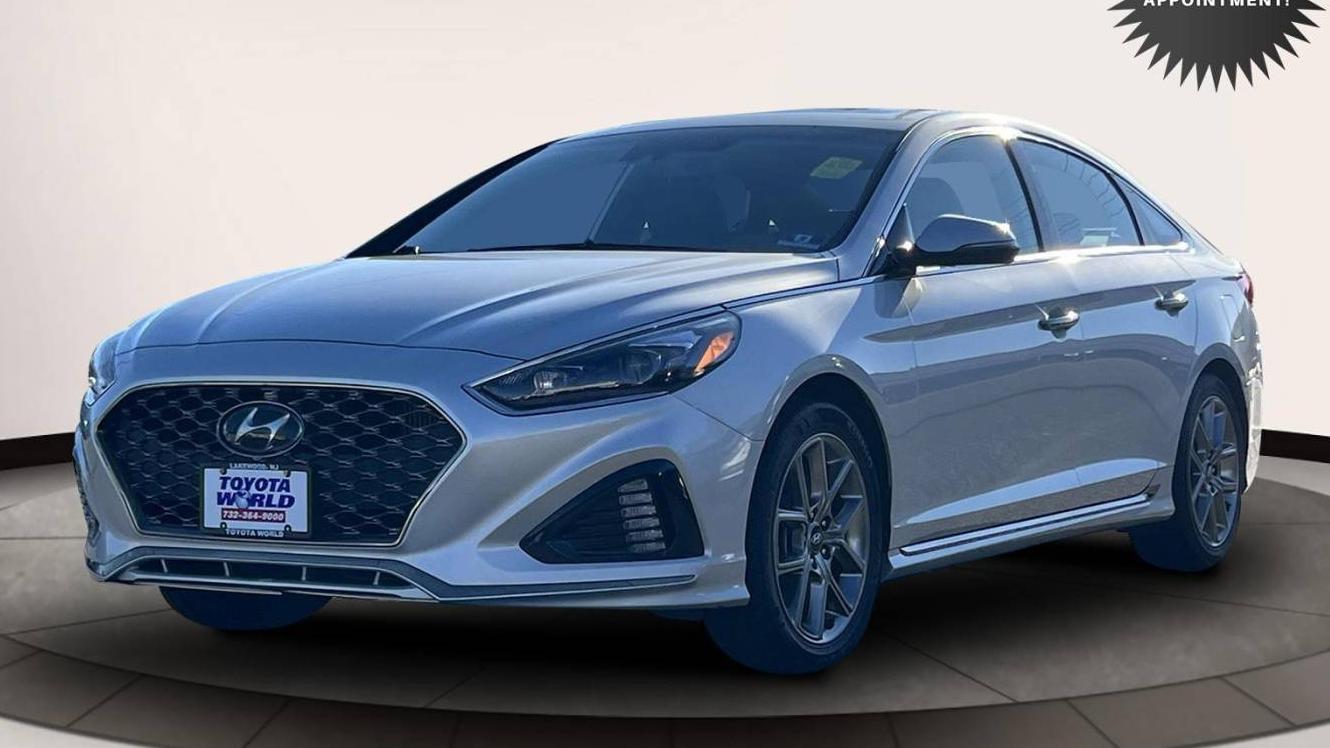 HYUNDAI SONATA 2018 5NPE34AB3JH634234 image