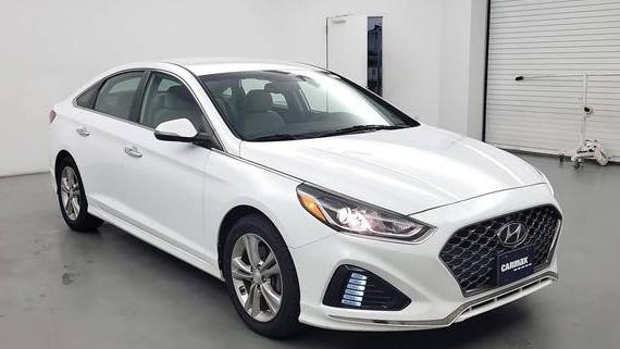 HYUNDAI SONATA 2018 5NPE34AF3JH728102 image