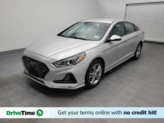 HYUNDAI SONATA 2018 5NPE34AF2JH600322 image
