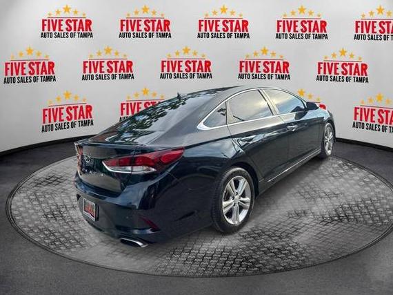 HYUNDAI SONATA 2018 5NPE34AF8JH668401 image