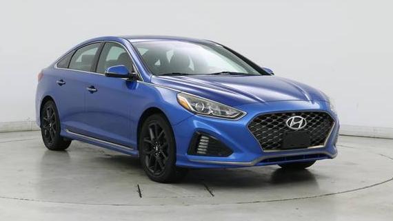 HYUNDAI SONATA 2018 5NPE34AB6JH621736 image